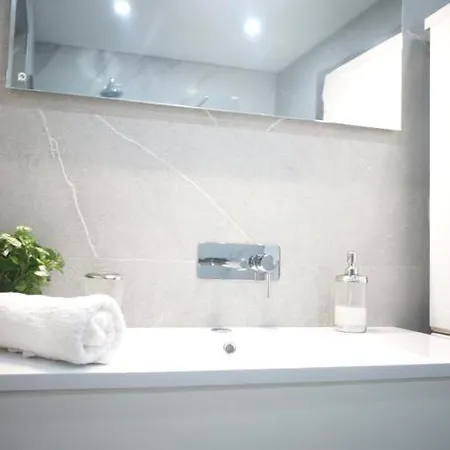 Golden Bay Sea View Appartement Apartment